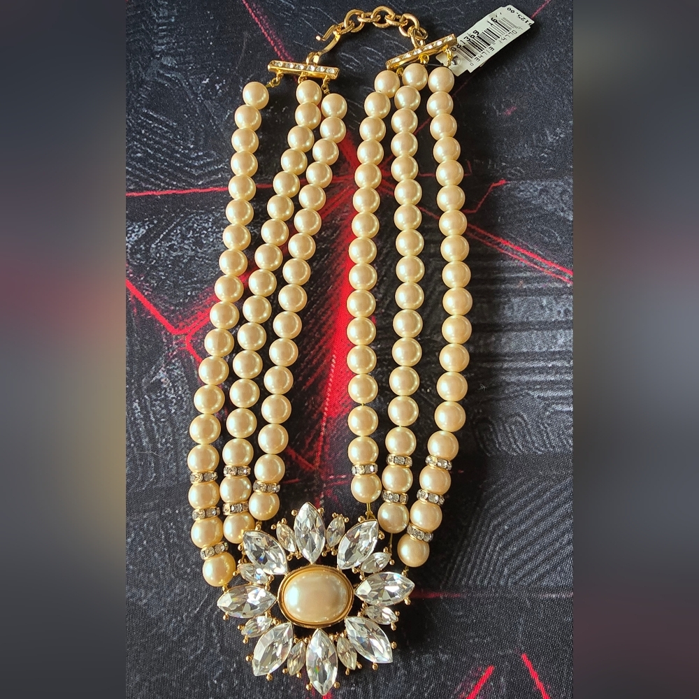 Vintage 1980's faux pearl necklace